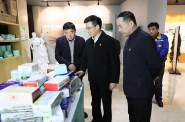 領導調研 | 平湖市委副書記、代市長周軍波一行蒞臨景興紙業(yè)調研交流